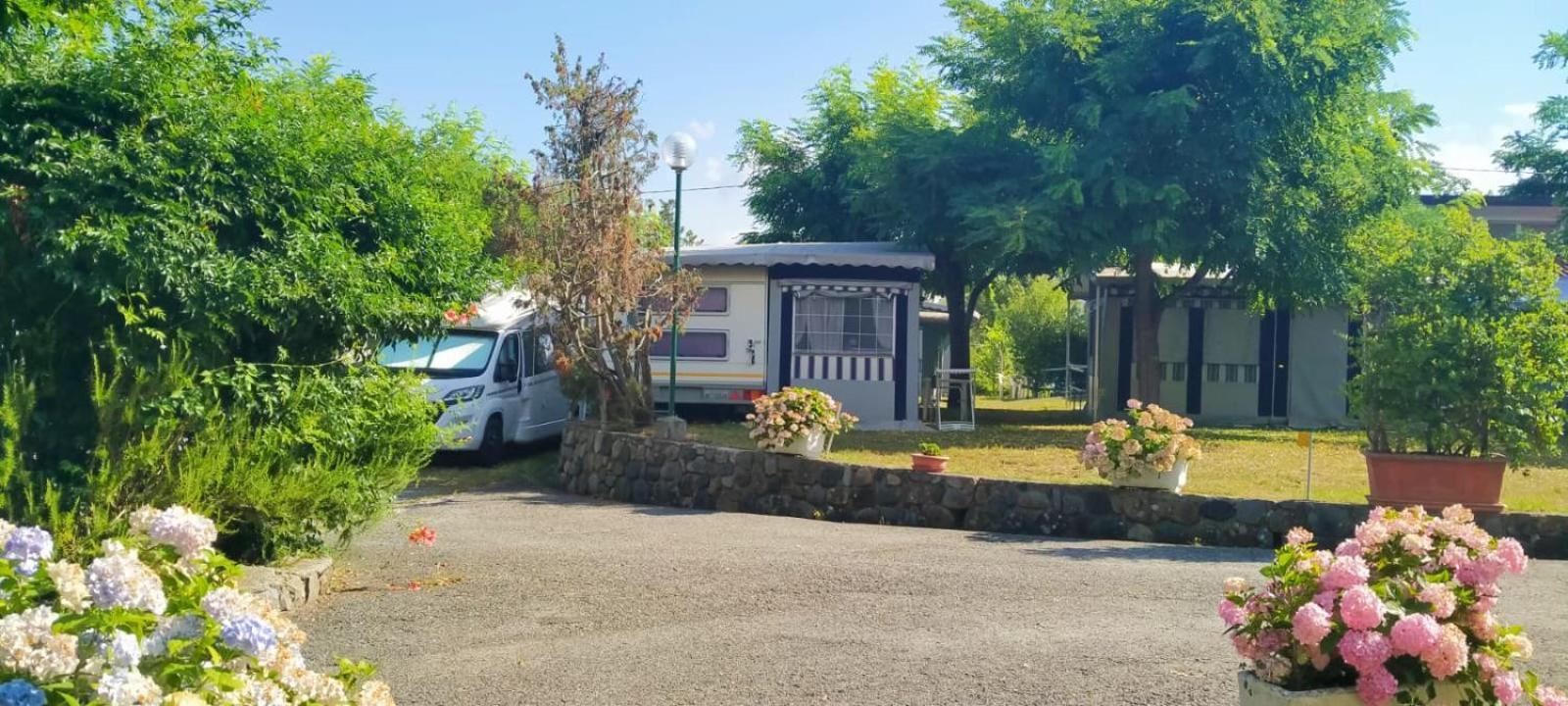 Parco Vacanze Bracchetto Vetta Hotel Carrodano Inferiore Room photo